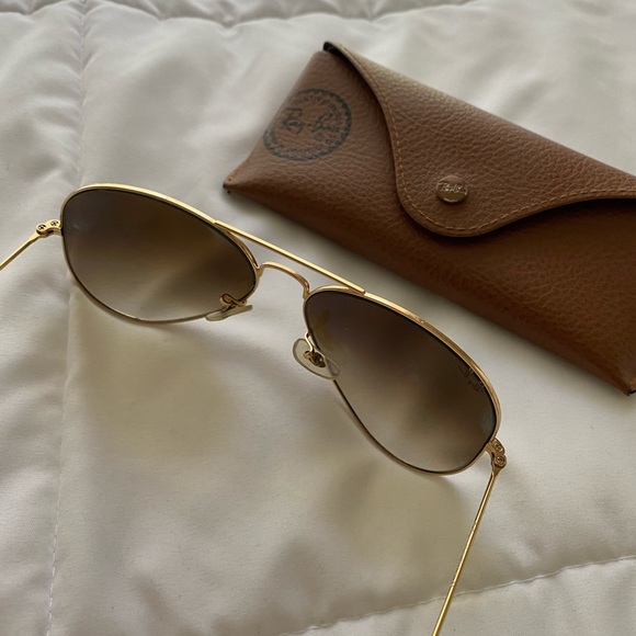 RayBan // Aviators (Tan/Gold) - Picture 3 of 5
